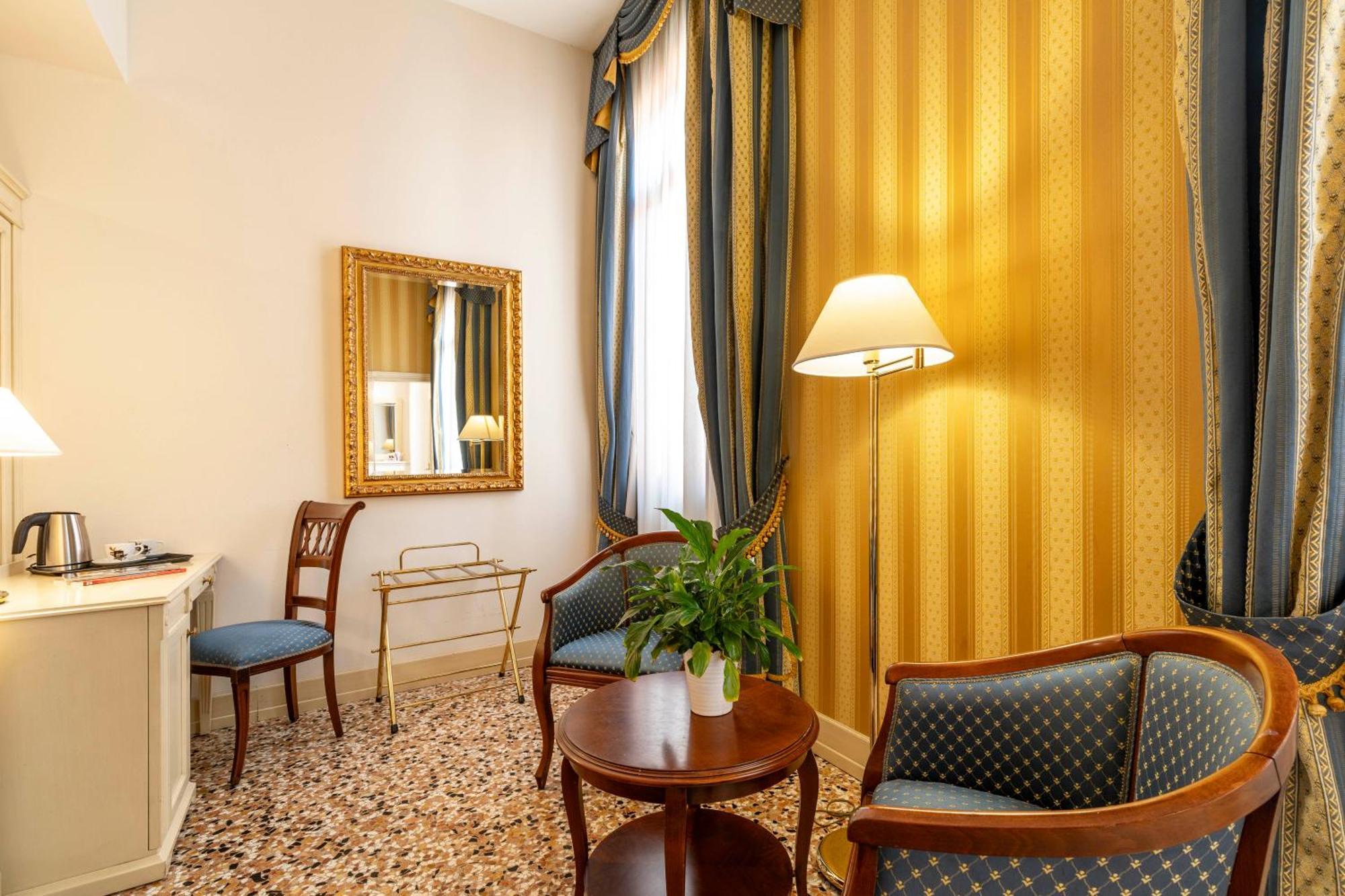 Hotel Bella Venezia Exterior foto
